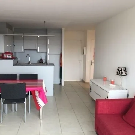 Les Terrasses De Marbella : Vacances Avec Terrasse Apercu Mer A 300m Des Plages *